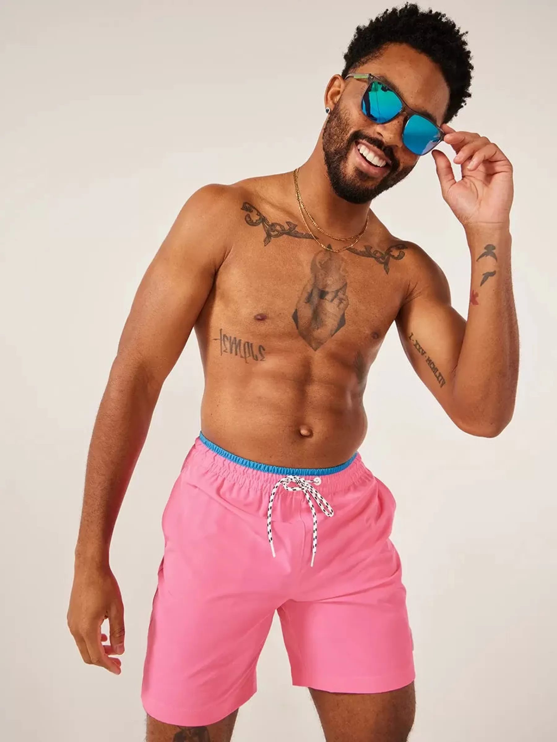 Chubbies Shorts Classic Swim Trunks | Classic Swim Trunks>The Avalons HotPink