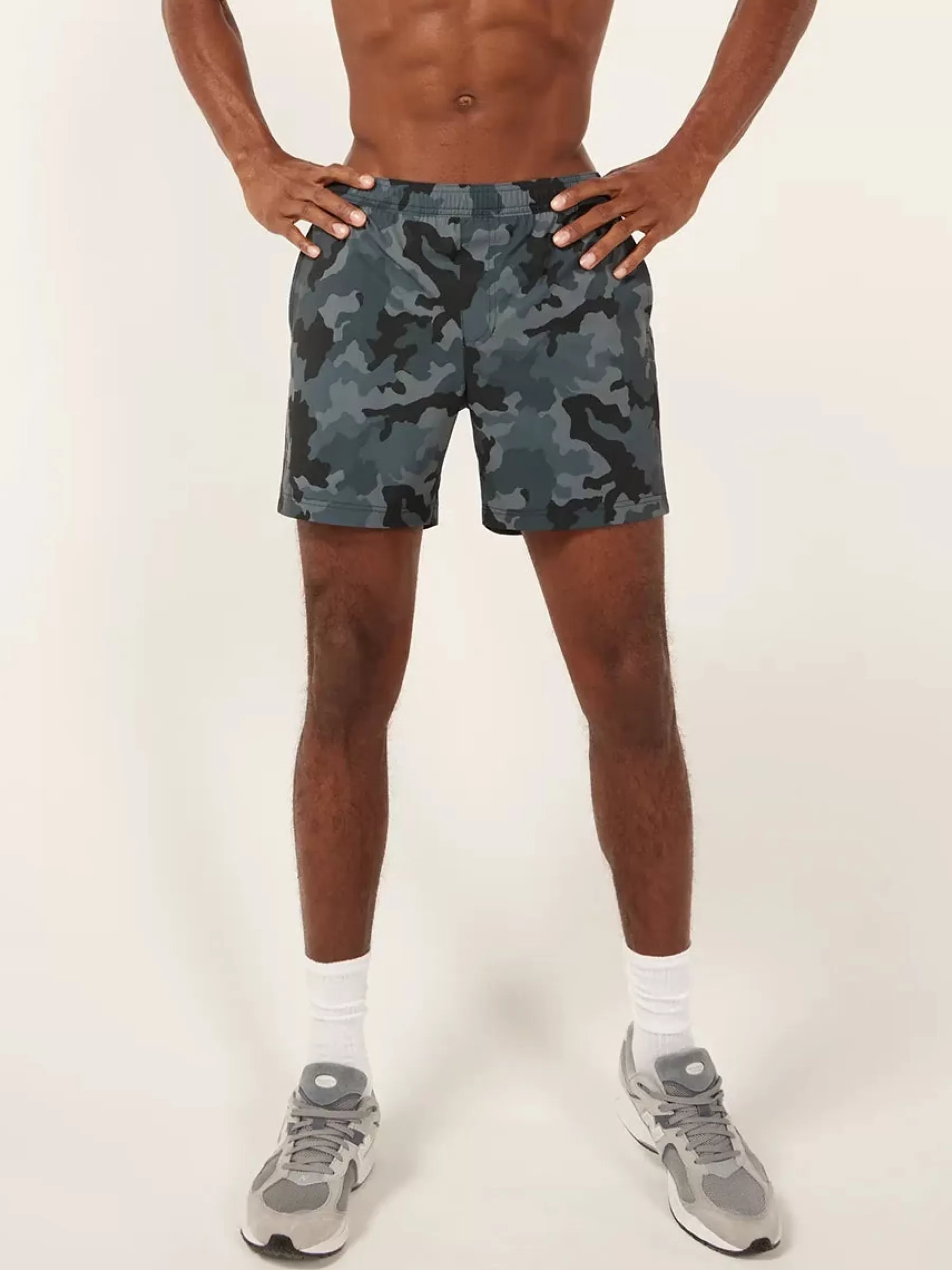 Chubbies Shorts Sport Shorts>The Camo Glows Black&GreyCamouflage/GreenLiner