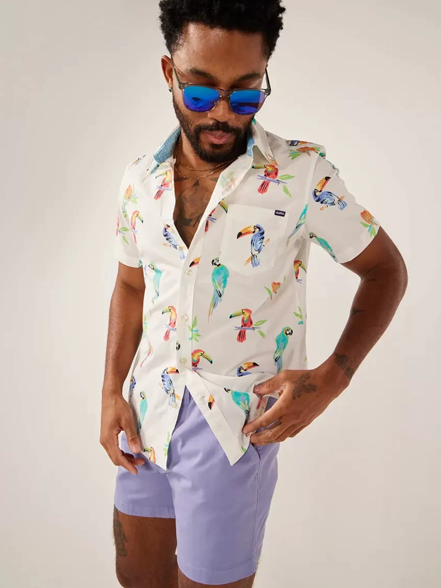 Chubbies Shorts Button Ups>The Dude Where's Macaw WhiteParrots