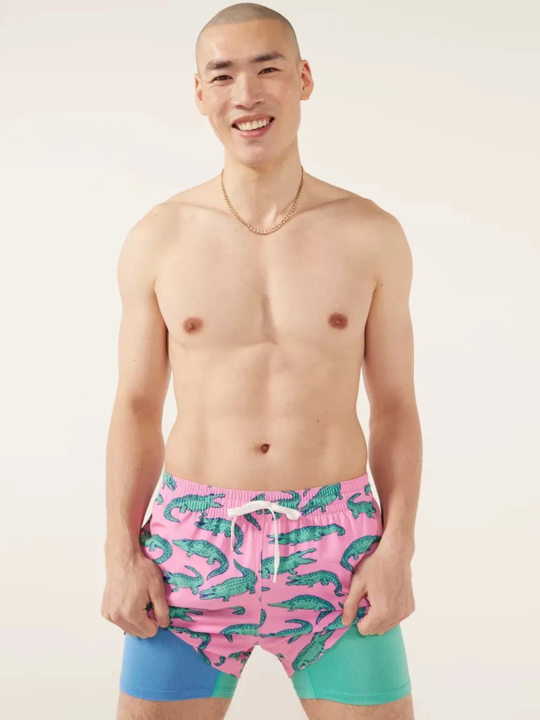 Chubbies Shorts Lined Classic Swim Trunks | Lined Classic Swim Trunks>The Glades PinkAlligator