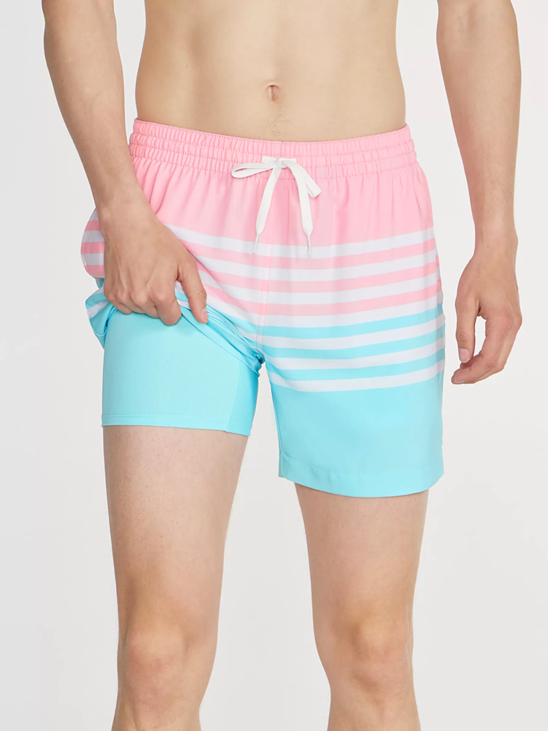 Chubbies Shorts Lined Classic Swim Trunks | Lined Classic Swim Trunks>The On The Horizons Blue,Pink,WhiteStripe