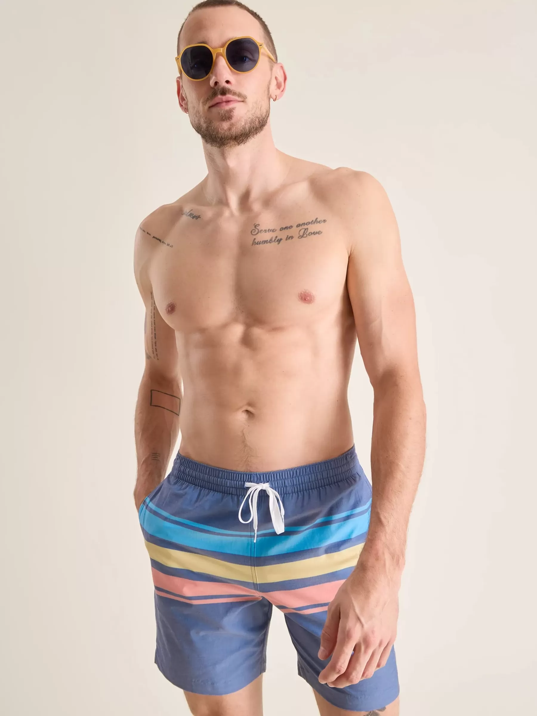 Chubbies Shorts Classic Swim Trunks | Classic Swim Trunks>The Retro Sets FadedBlueHeatherwithStripes