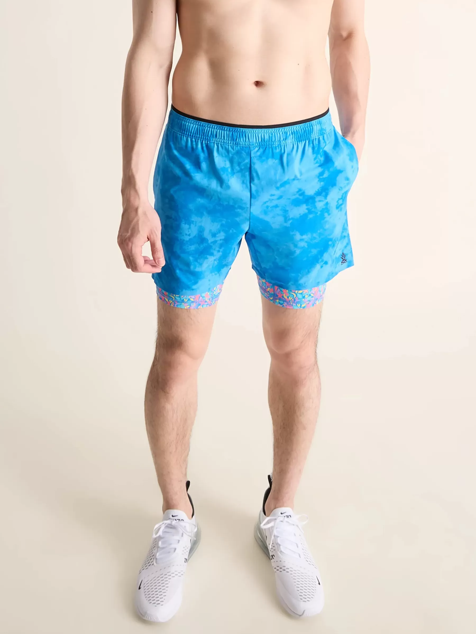 Chubbies Shorts Ultimate Training Shorts>The TurboBlooms BlueFog/BlueFloralLiner