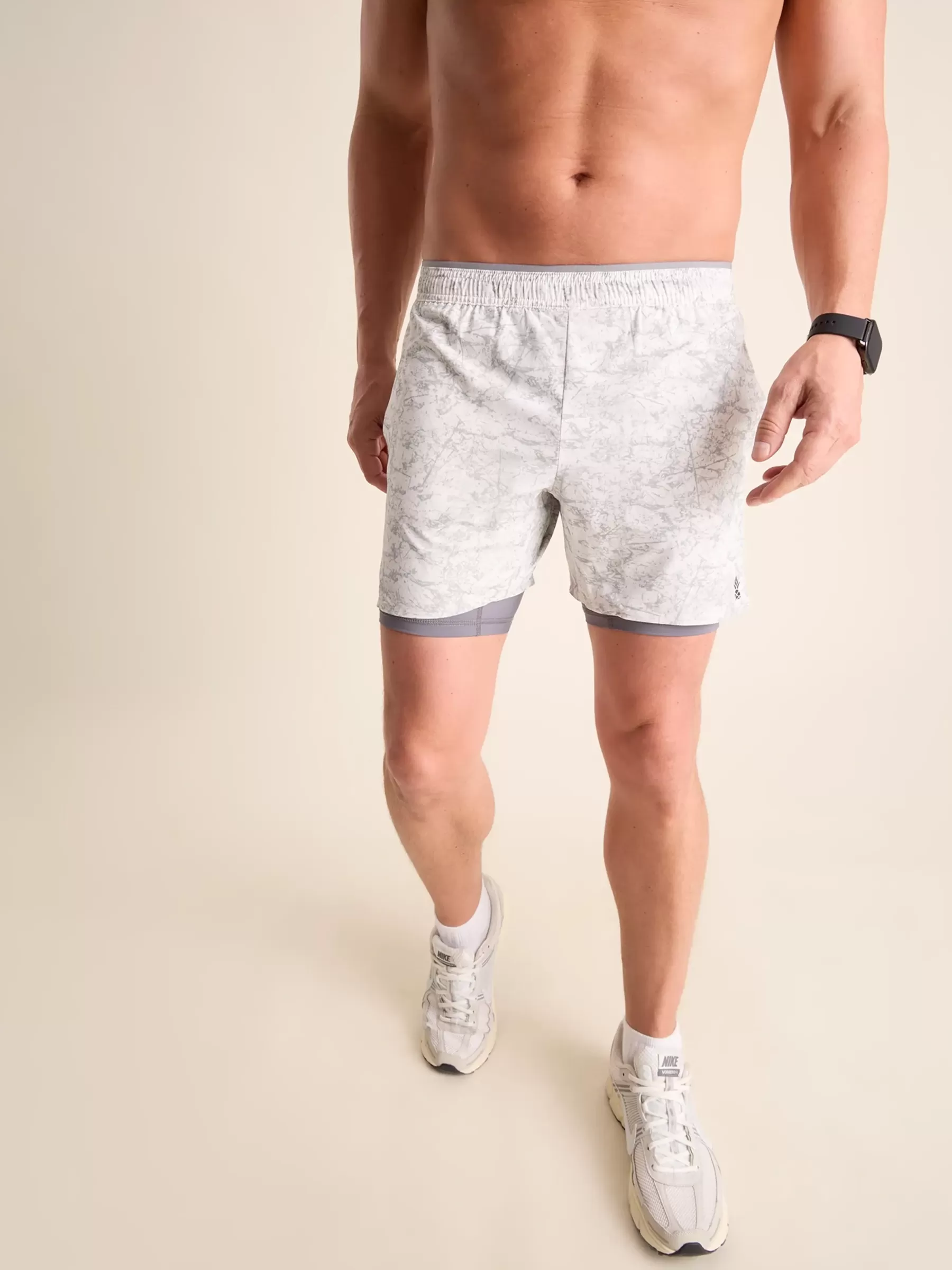 Chubbies Shorts Ultimate Training Shorts>The Wash On Wash Offs WhiteStatic/GreyLiner